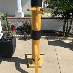 Wooden dummy