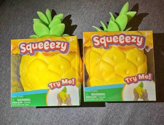 Squeeeezey Pineapple Squishy