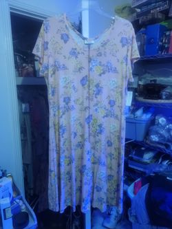Several dresses For Sale 2 Dollar Each