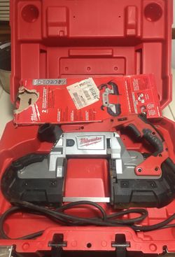 Milwaukee Deep Cut Band Saw