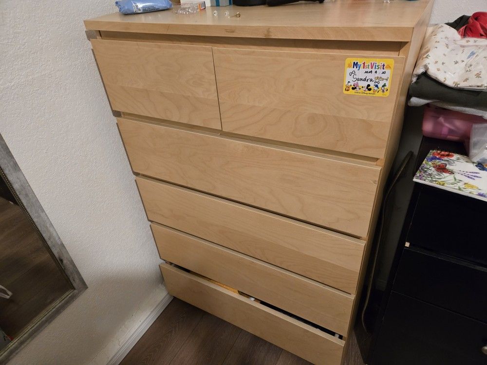 Dresser Cabinet