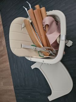 Adjustable high chair