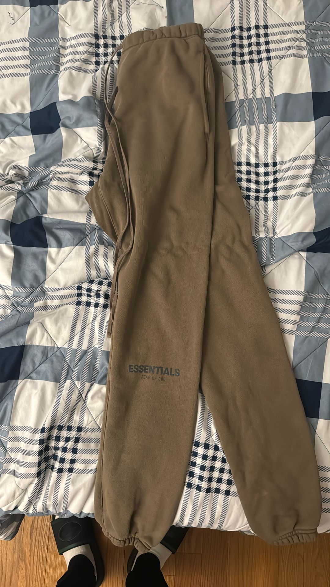 Essential Sweatpants