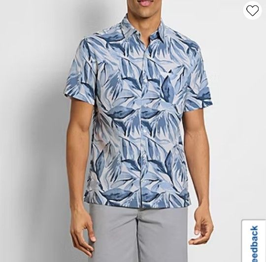 Van Heusen Weekend Men's Short Sleeve Moisture Wicking Quick Dry Camp Shirt. 