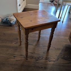 Small end side table