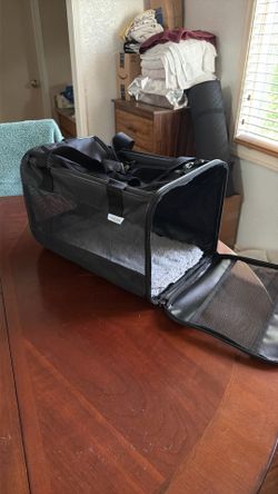 Sherpa Black Dog or Cat Carrier / Bag