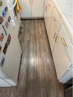 Free vinyl flooring