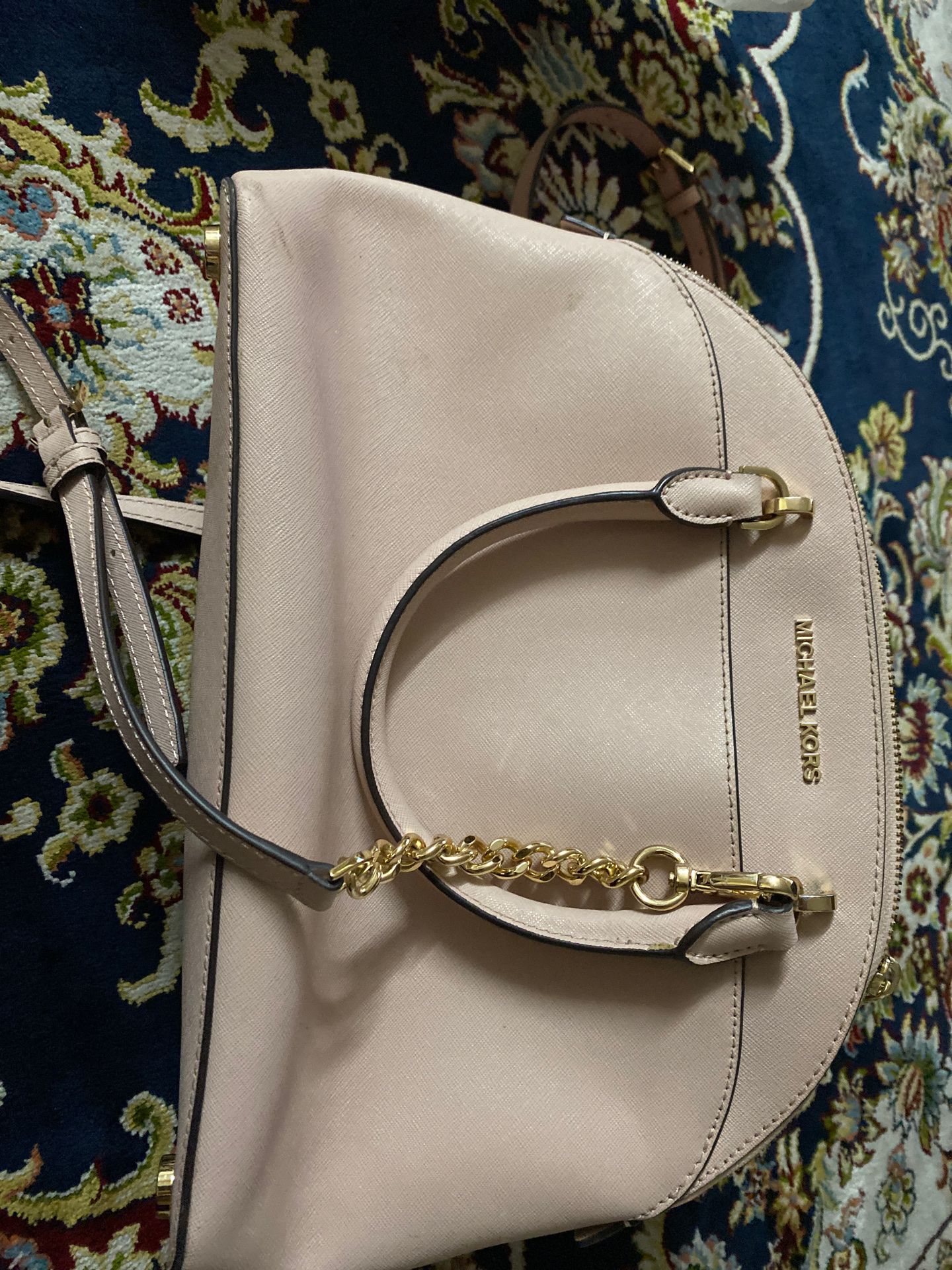 Light pink Michael kors purse