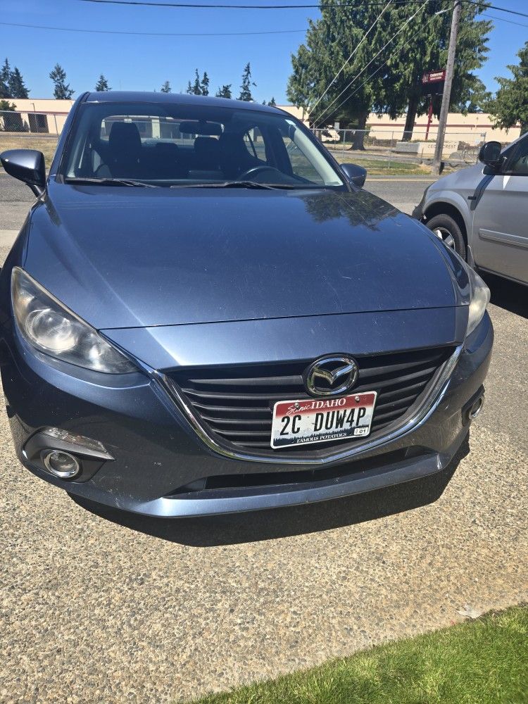 MAZDA 3. 2016
