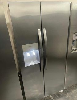 Frigidaire Side by Side Refrigerator Stainless Steel