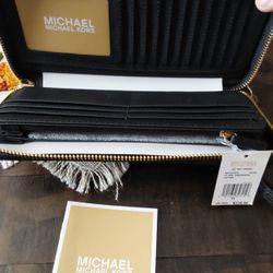 New Wallet With Tags