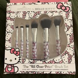 Hello Kitty Supercute Signature 6 PCs Makeup Brush Set