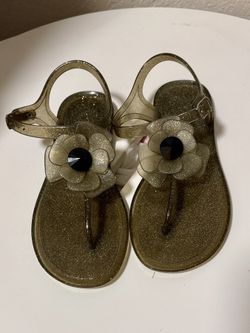 NWOT Vince Camuto Gold Sparkling Flower Jelly Sandals