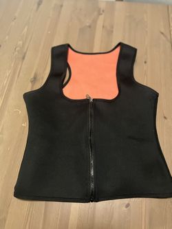 Neoprene girdles for good posture and to improve your silhouette