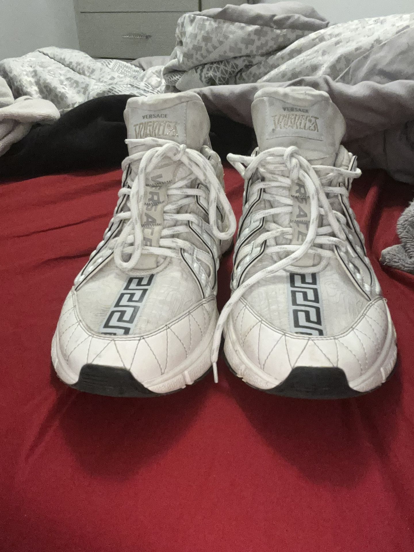 Versace Trigreca White 43