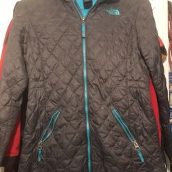 Lnew The North Face Large Puffer Jacket See All Pictures Only $45 Firm