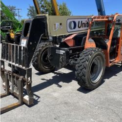Telehandler 9000# 44’ Reach 