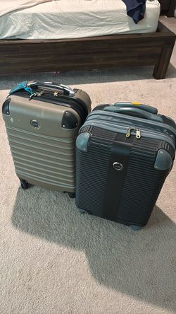 *Pending pickup*2 Carry on luggage. Free
