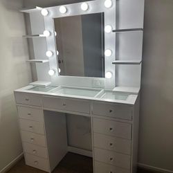 Makeup Vanity  & Mirror