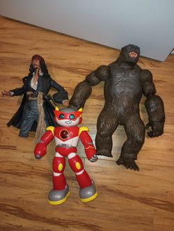 KING KONG & JACK SPARROW LARGE FIGURES