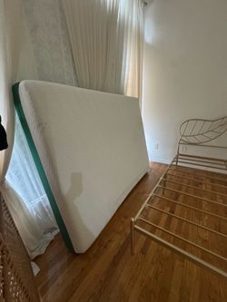 Free Used Queen Mattress