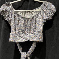 Womens Shirt Size Large 