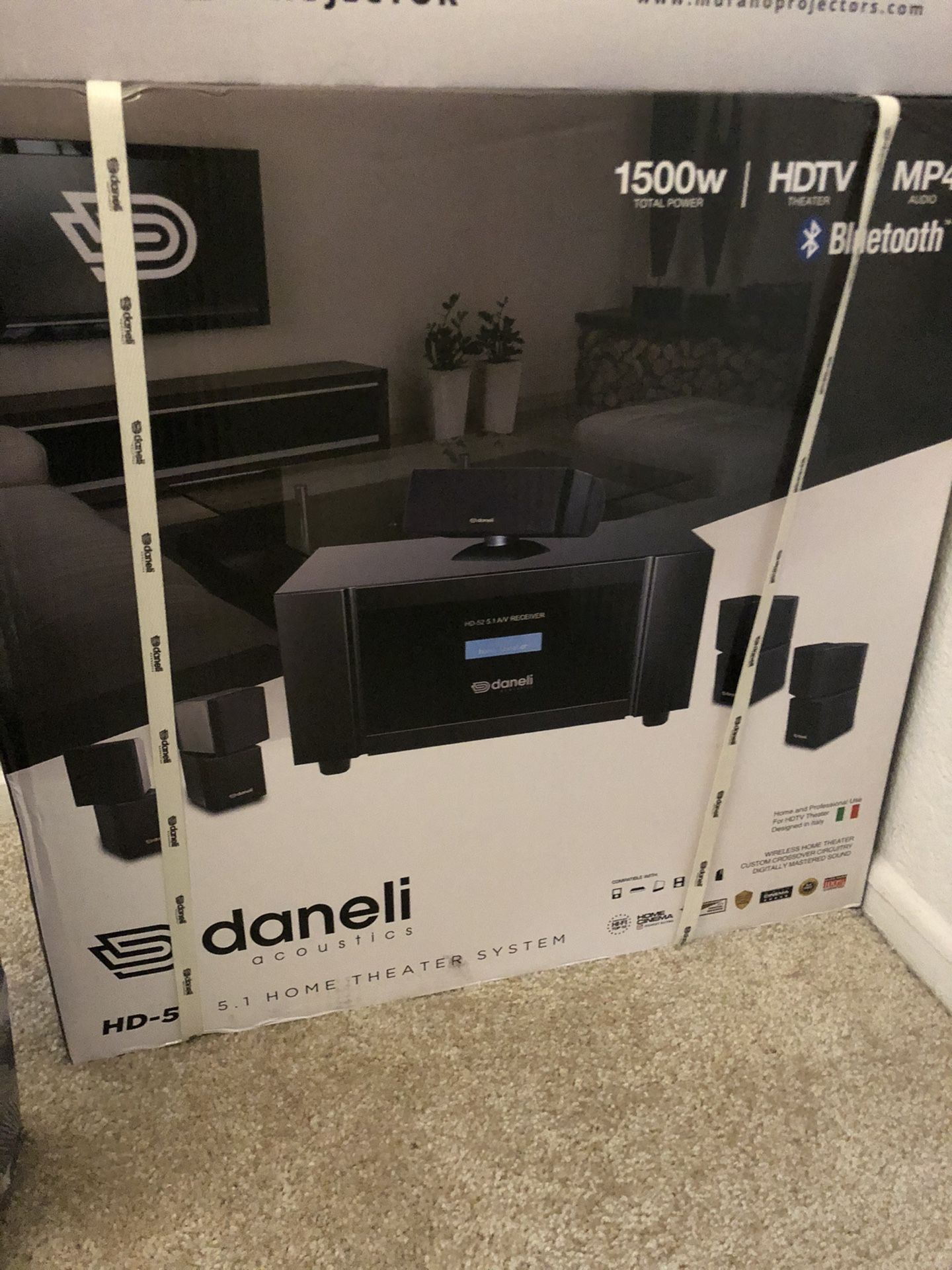 4K smart projector