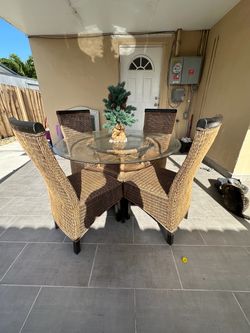 indoor / outdoor Glass Top Table with 4 Chairs