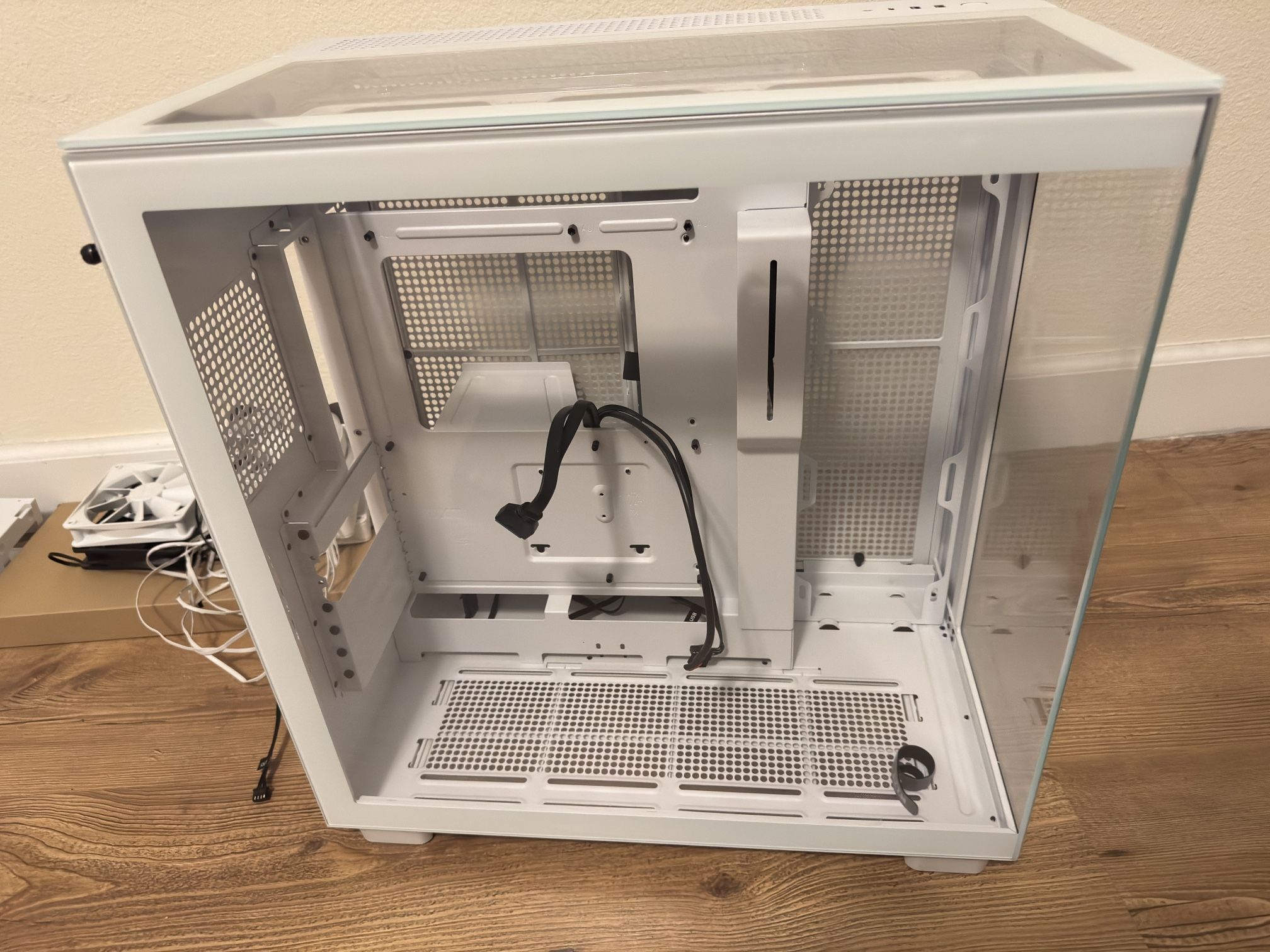 NZXT H9 Elite pc tower (White)