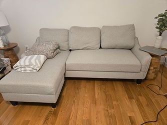 Light Gray Sectional Sofa with Chaise