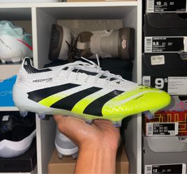 (Size 11.5) Adidas Predator Elite Soccer Cleats