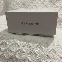 AirPods Pro 2nd Generation With MagSafe Charging Case 