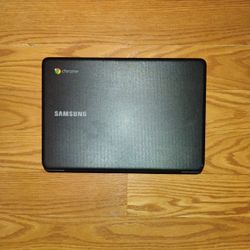 Samsung Chrome Laptop 
