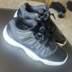 Jordan 11s