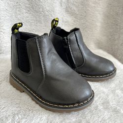 Toddler Boots Size 6 Black