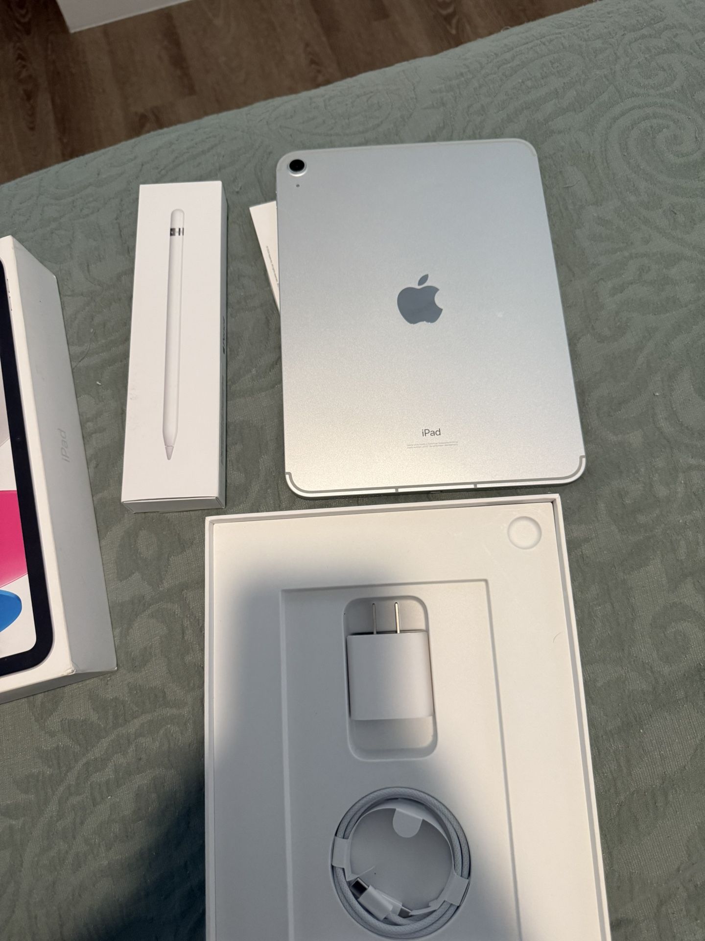 iPad 10th Generation 64gb
