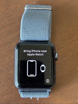Apple Watch Series 3 (Silver Aluminium 42 mm Case)