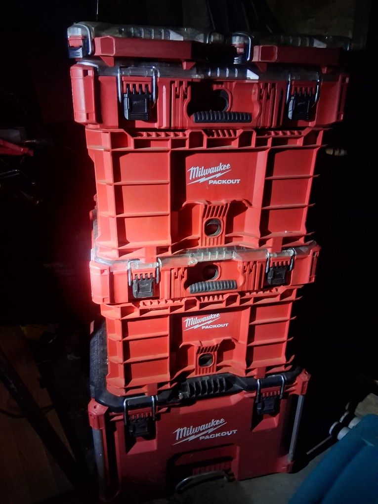 Milwalkee Packout 7 Boxes Like New