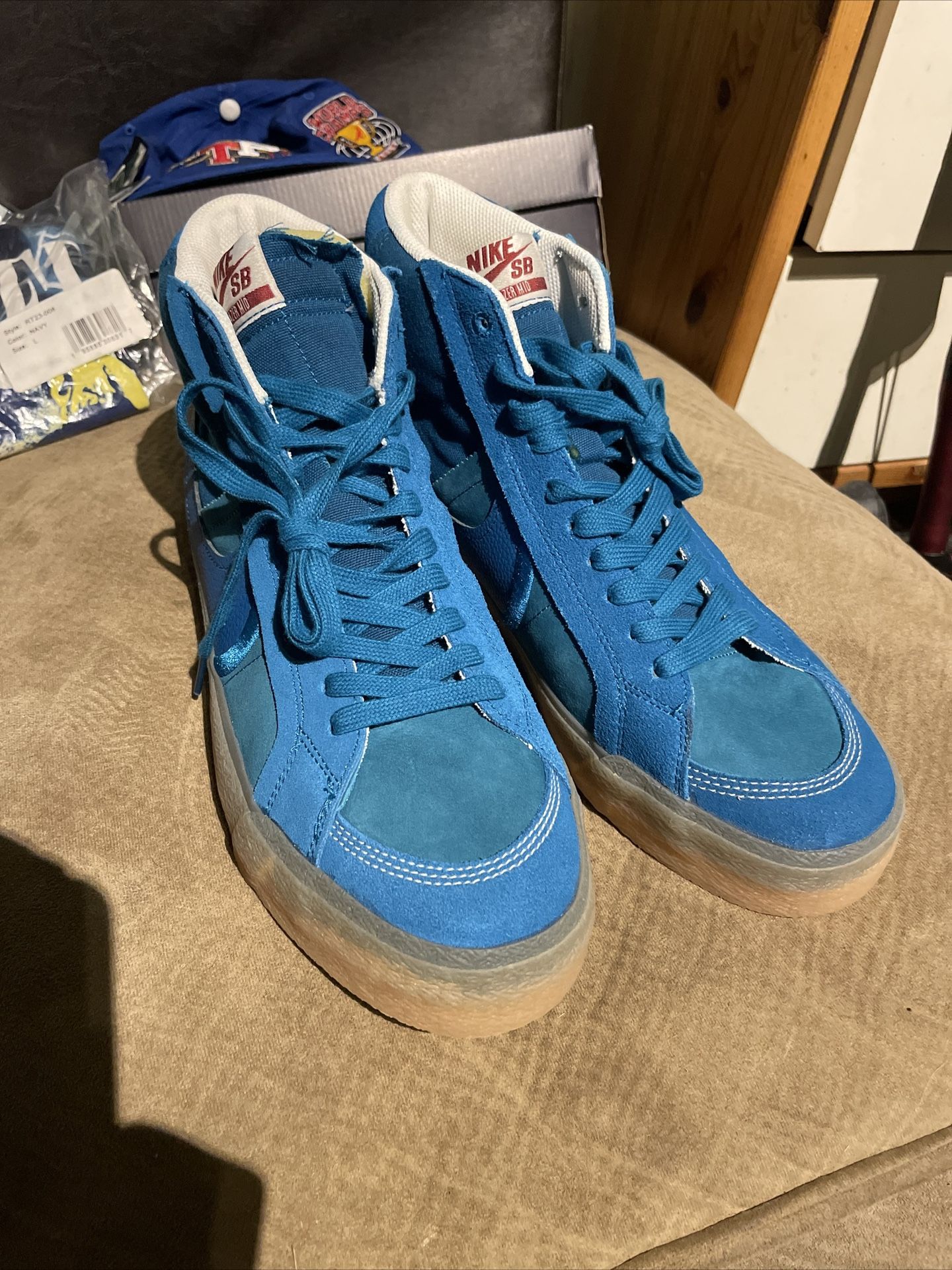 Size Mens Nike SB Zoom Blazer Mid Green Abyss Gum