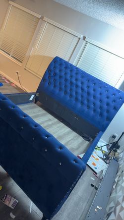 CALIFORNIA KING HUGE BED FRAME ONLY