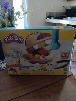Play-Doh Drill 'n Fill Dentist
