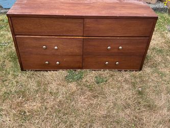 Free dresser