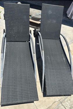 Free loungers