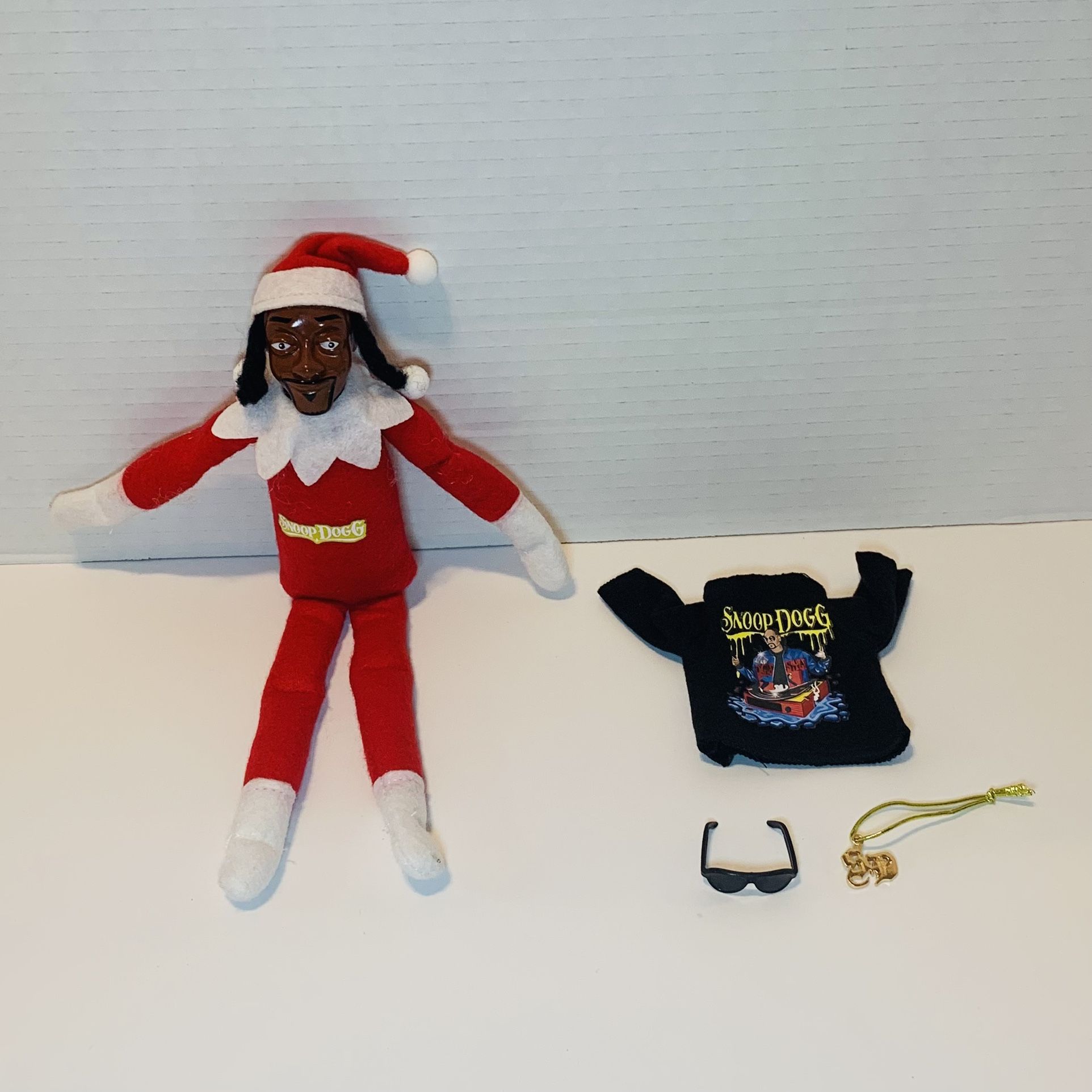 Snoop Dogg on a Stoop 11” Plush Christmas Elf Toy Doll with Shirt Sunglasses and Chain OPEN BOX