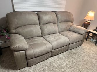 Ashley’s Couch Recliner