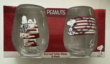 Peanuts Patriotic Snoopy Glasses Set of 2 With Ice Cube Tray 16 oz
