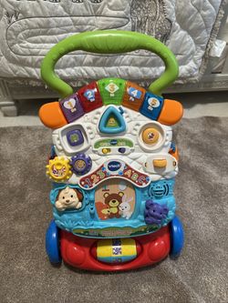 V-Tech Stroll and Discover Activity Walker 