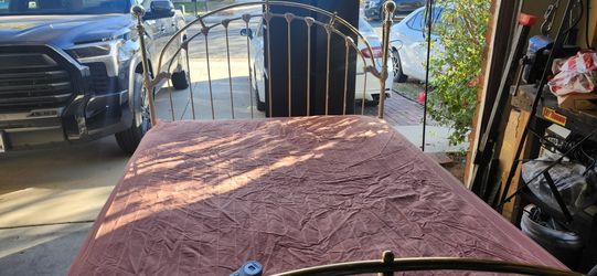 Sleep Number Complete Queen Bed