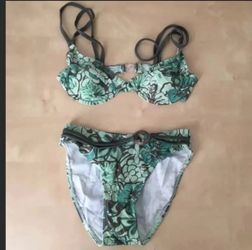 Green floral 2 piece bikini swimsuit