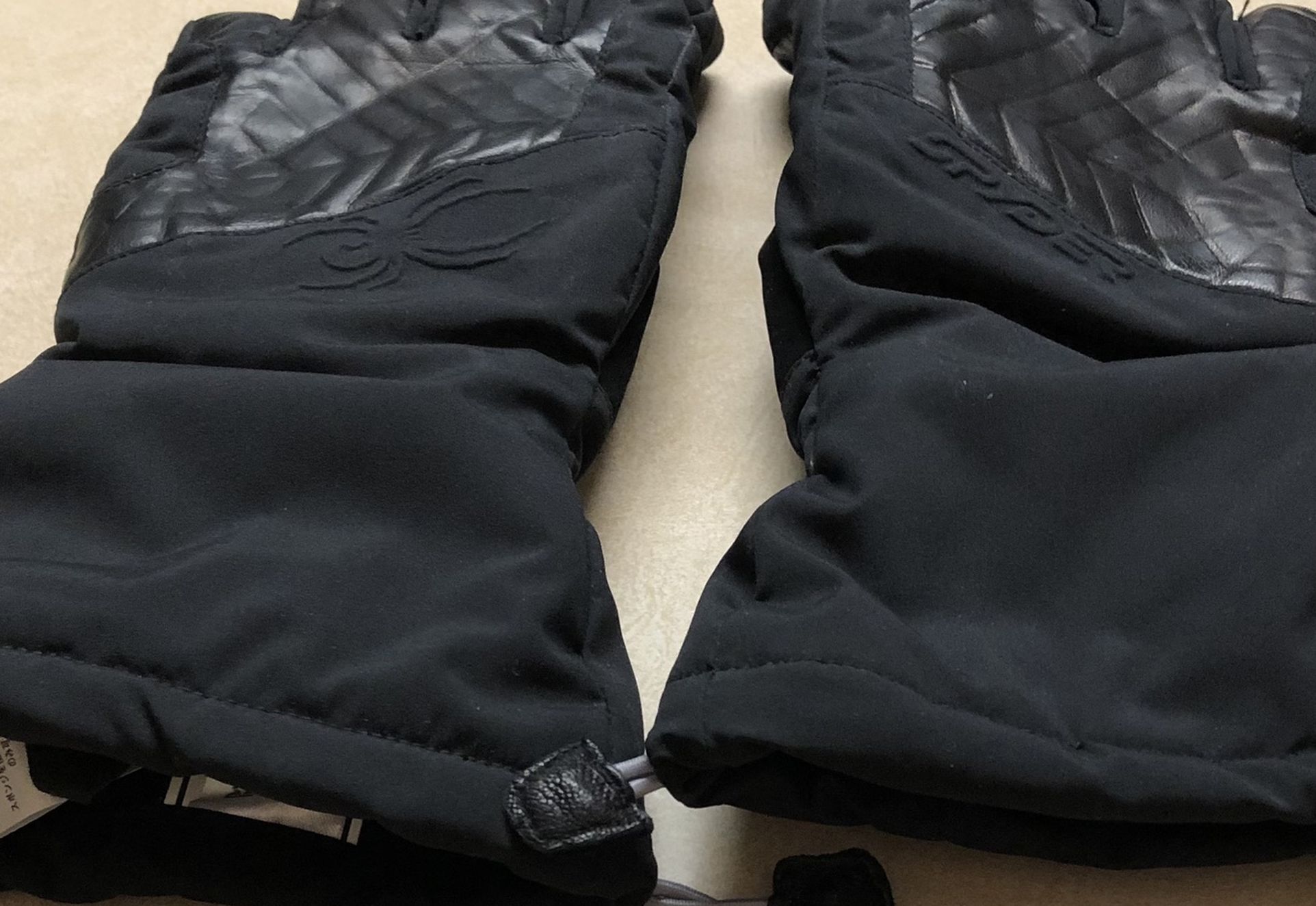 Gortex Ski Gloves- Men’s Large- Worn Once